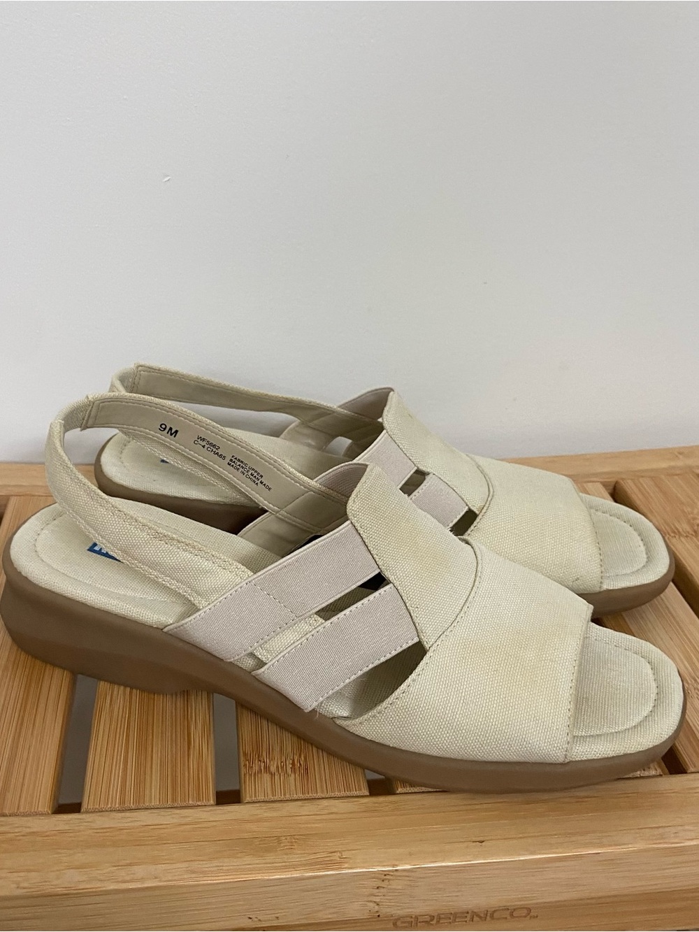 Keds Womens 9M Comfort Slingback Sandals Beige Canvas Stretch Straps Casual